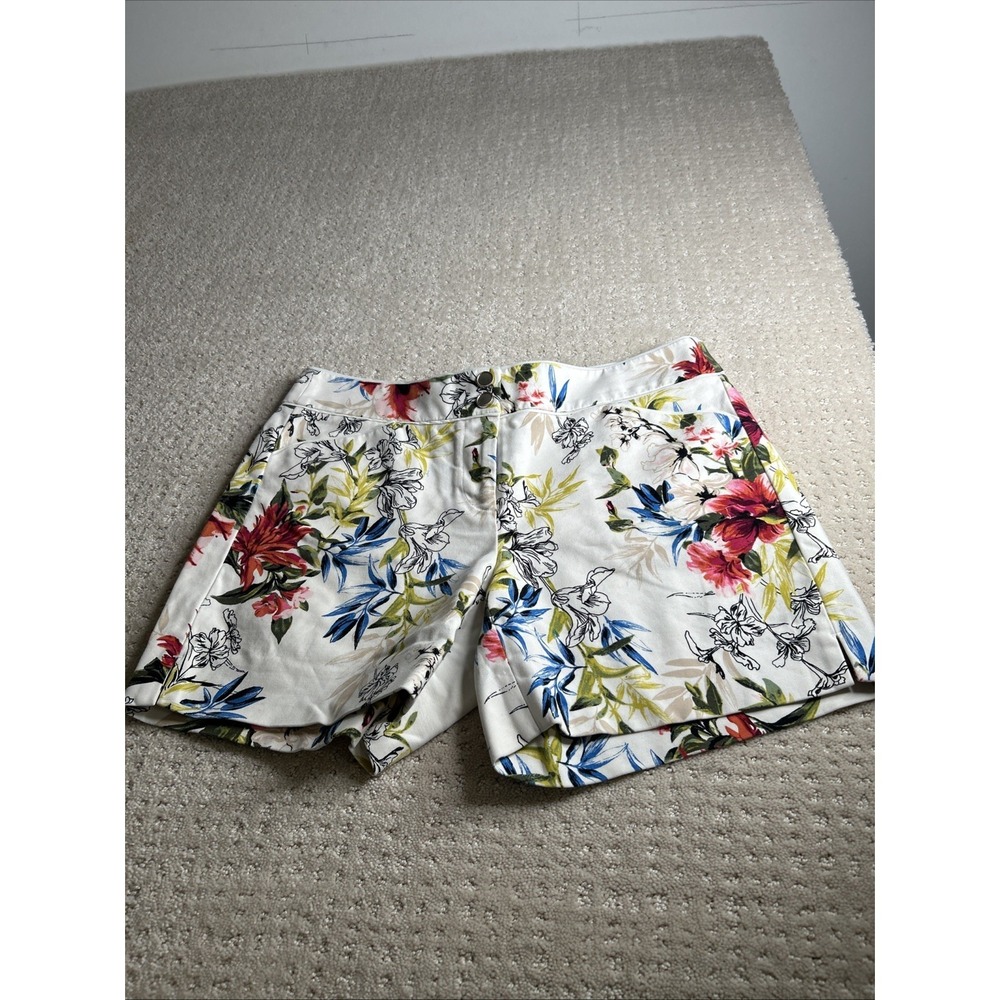 White House Black Market Shorts Womens Sz 0 Floral Spring White Red Summer